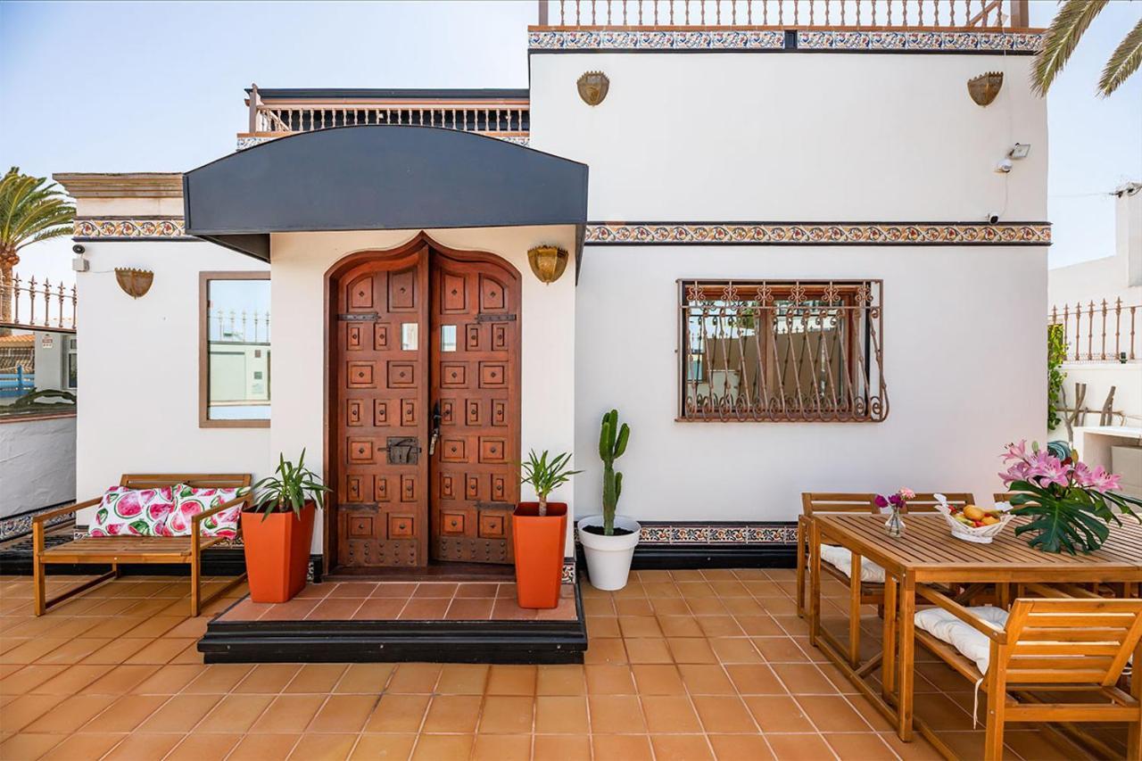 Villa Corralejo Bay Beachfront Corralejo By Holidays Home Exteriér fotografie
